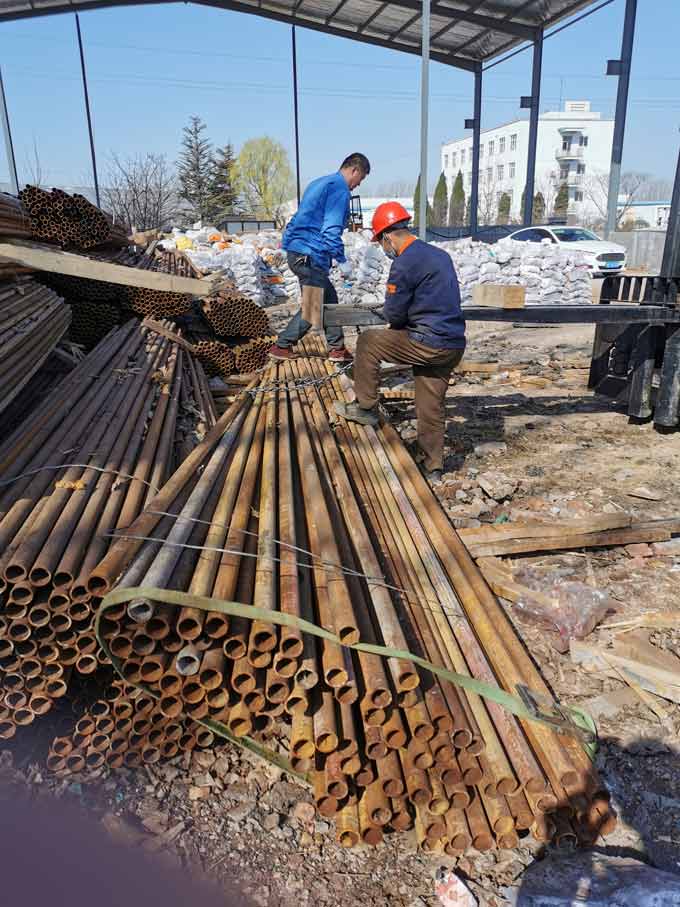 青島架管裝箱設備搬運安裝